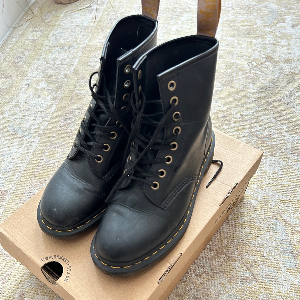 VEGAN 1460 FELIX LACE UP BOOTS